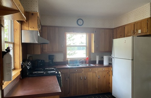 Franklin County Casa | Lakefront Cabin/Ski Mountains/Snowmobile/Fish/Hike/Scenic Views