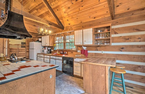 Spring City Cabina | Lakefront Cabin w/ Boat Dock & Sunset Views!
