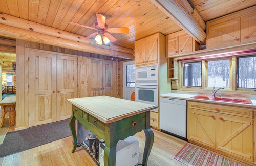 Webster Cabina | Lakefront Cabin w/ Sauna & Dock in Webster!