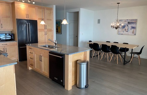 Westbank Condominio | Lakefront condo at Barona Beach