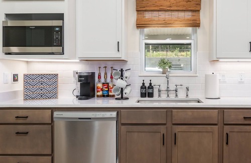 Piney Casa | Lakefront Condo with Pool, Fire Pit, and Boat Slip