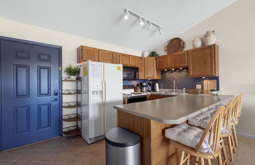 Osage Beach Condominio | Lakefront Condo with breathtaking views of the lake! BOAT SLIP AVAILABLE