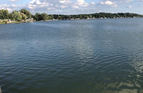 Cayuga Casa | Lakefront cottage at Lockview Marina