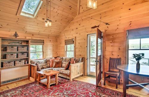 Oxford Casa | Lakefront Cottage Boat Dock, Patio and Kayaks!