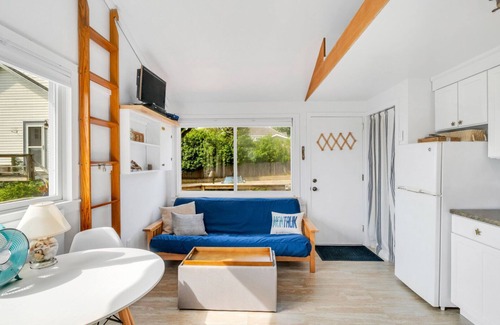 Montauk Apartamento | Lakefront Cottage in Montauk, Open-Concept Studio with Updated Kitchen and...