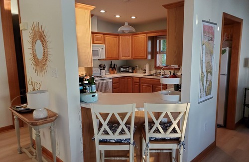 Geneva Casa | Lakefront Cottage on Seneca Lake in Geneva, New York - Finger Lakes