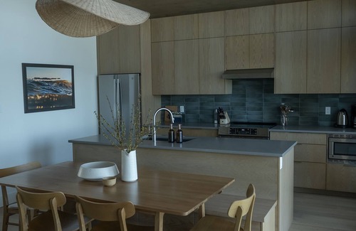 Dashwood Cabaña | Cottage frente al lago con playa privada, en la hermosa Grand Bend