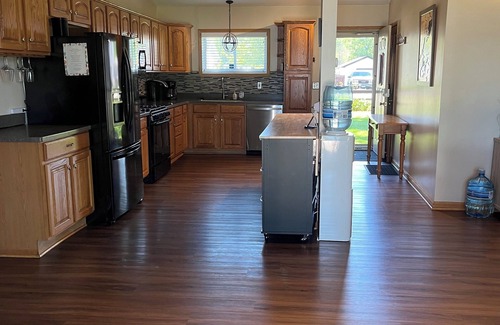 Fox Lake Cabaña | Lakefront cottage with gorgeous sunset views