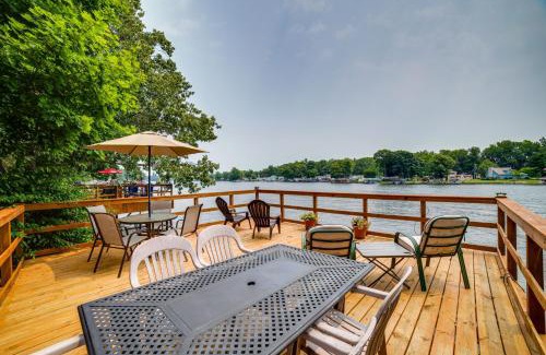Monticello Casa | Lakefront Cottage with Deck Near Indiana Beach!