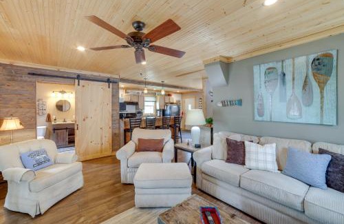 Monticello Casa | Lakefront Cottage with Deck Near Indiana Beach!