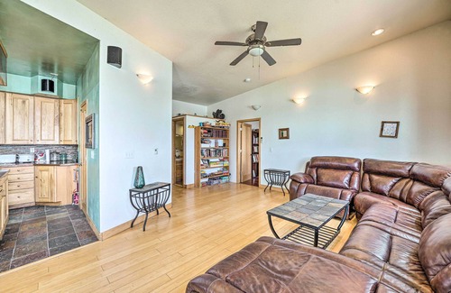 Wheatland Casa | Lakefront Country Home w/ Waterslide & Trampoline!