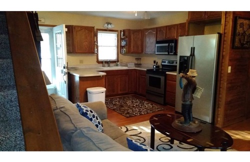Fair Play Casa | Lakefront/cove Safe Neighborhood Lg decks Waterfall 100 yds away & Internet