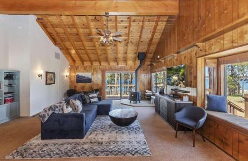 Big Bear Lake Casa | Lakefront Dock Hot Tub Swingset Deck Views Classic Lake House by AvantStay