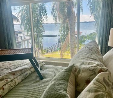 Mount Dora Casa | Lakefront Duplex With Pontoon Boat Downtown