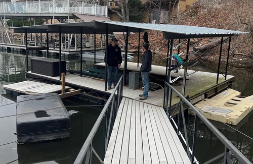 Camdenton Cabina | Lakefront Escape at Lake of the Ozarks with Private Dock and Ski/Pontoon Rentals