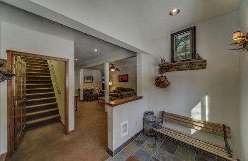 Donnelly Casa | Lakefront Escape by Casago McCall - Donerightmanagement