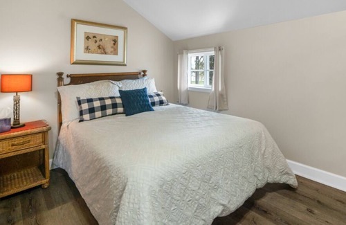 Seneca Falls Casa | Propiedad frente al lago perfecta para grandes reuniones, dos casas separadas en Cayuga