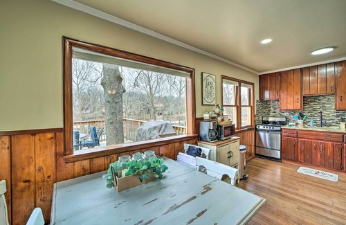 Tia Juana Cabaña | Lakefront Eucha Escape w/ Views & Boat Slip!