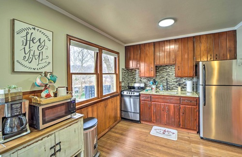 Tia Juana Cabaña | Lakefront Eucha Escape w/ Views & Boat Slip!