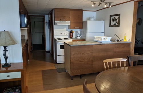 Torrance Cabaña | Clearly Ours Too 3 + 1 Bedroom Lakefront Cottage en Clear Lake - Heart of Muskoka.