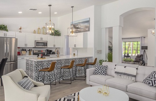 Ocotillo Casa | LAKEFRONT!FREE HEATED POOL,SPA. BOAT, KAYAK. EV charger. Ocotillo Chandler.