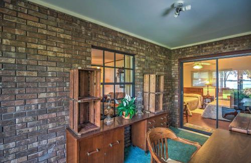Florida South Atlantic Coast Casa | Lakefront Frostproof Vacation Rental with Beach!