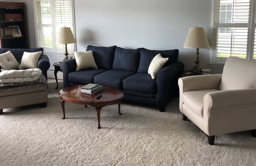 Town of Milo Casa | Lakefront Gem for 8-10 people with large lakefront outdoor entertainment area