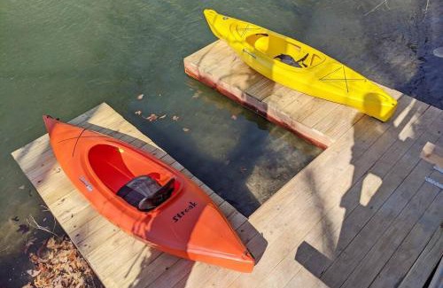 Bella Vista Casa | Lakefront Getaway