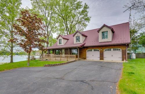 Athens Casa | Lakefront Getaway with Dock in Akron