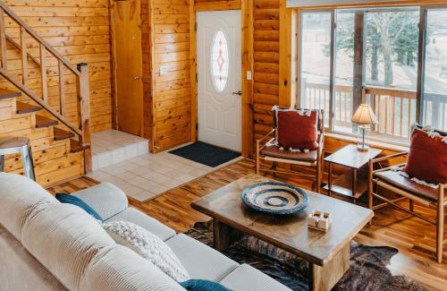 Athens Casa | Lakefront Getaway with Dock in Akron