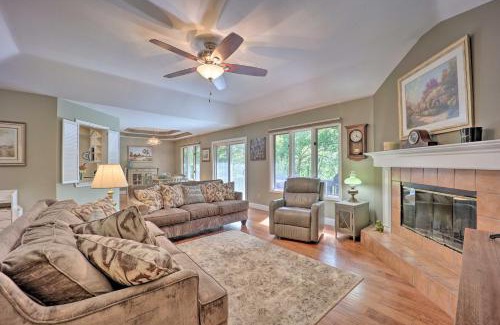 Bella Vista Casa | Lakefront Getaway with Private Dock and Kayaks!
