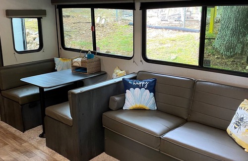 Cadiz Alquiler De RV | Lakefront Glamping Cadiz KY