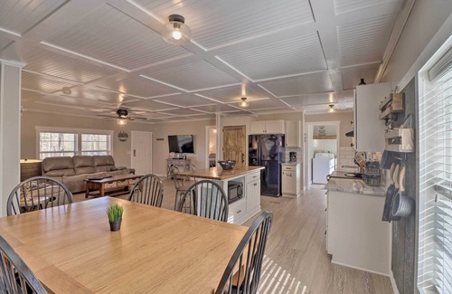 Greers Ferry Cabina | ¡NUEVO! Lakefront Greers Ferry Cabin w / Boat Slip!