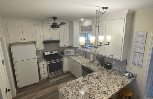 Higden Casa | Lakefront Hideaway on Greers Ferry Lake near Narrows bridge! Higden AR