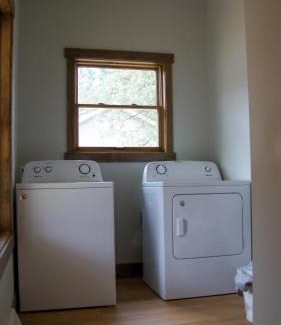 Waupaca Casa | Lakefront Home 4 Bedroom 4 Bath Sleeps 12