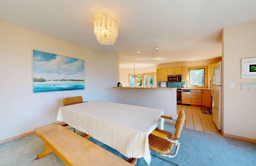 Charlevoix Casa | Lakefront home on Oyster Bay w/ private dock, beach, fire pit, & hammock