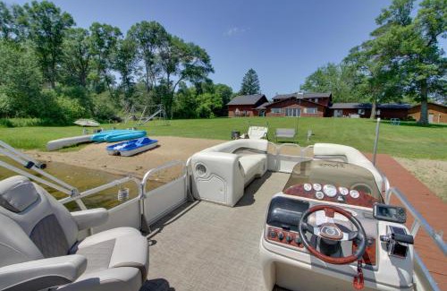 Brainerd Casa | Lakefront Home on 17 Acres 9 Mi to Dtwn Brainerd!
