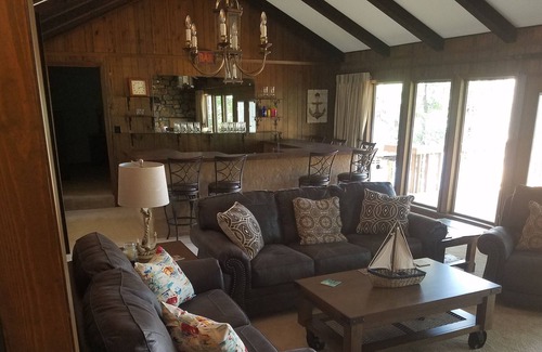 Greers Ferry Casa | Nuevo listado, casa frente al lago en Greers Ferry Lake!