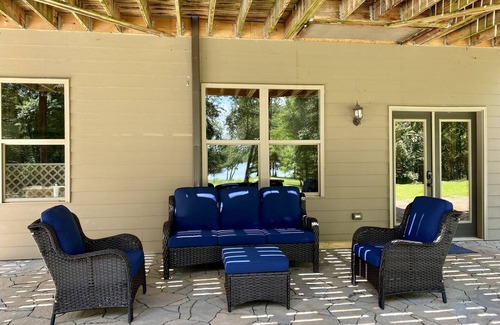 Spring City Casa | LAKEFRONT HOME ON WATTS BARR LAKE WITH BOAT DOCK