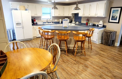 Lake Charles Casa | Lakefront Home "The Red Crab"