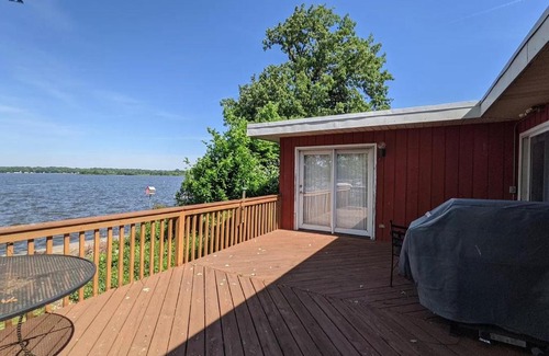 Fox Lake Apartamento | lakefront home