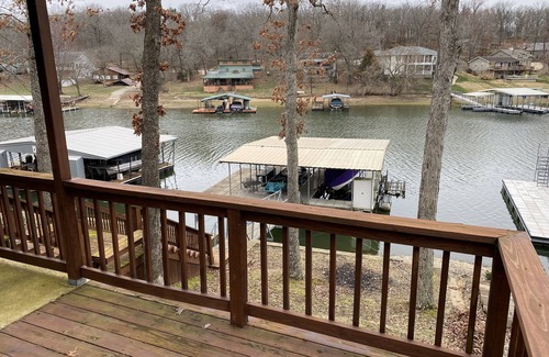 Gravois Mills Casa | Lakefront Home with Private Dock and Slip
