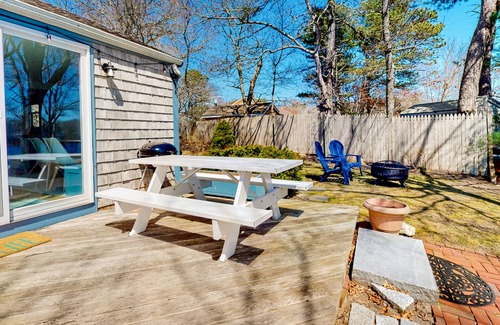 Cataumet Casa | Lakefront home with beautiful views, water access, paddleboards & firepit