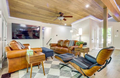 Gainesville Casa | Lakefront Home with Private Dock in Gainesville!