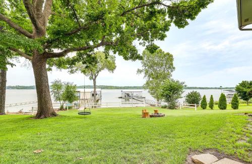Grove Casa | Lakefront Home with Private Dock in Grove