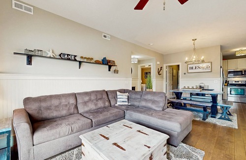La Follette Casa | Lakefront home with decks, shared pool, clubhouse, golf close by, Wi-Fi