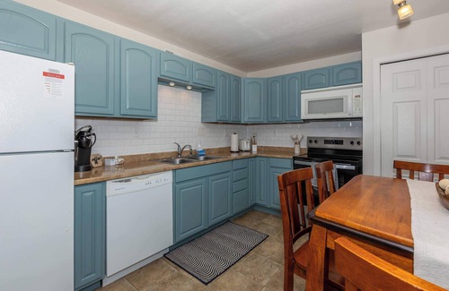 Rocky Mount Casa | Lakefront Home with Private Dock in Lick Branch Cove