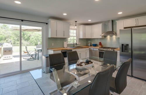 Winchester Cabaña | Lakefront Home, With Hot Tub and Boat deck! Backyard is On the water!