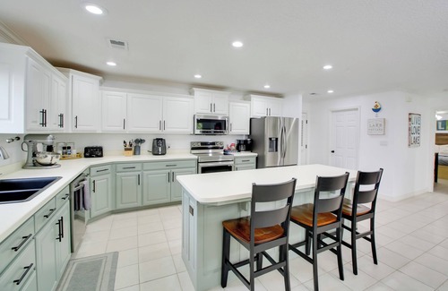 Lake Hamilton Apartamento | Lakefront Hot Springs Condo w/ Private Boat Slip!
