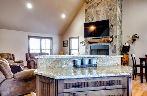 Dandridge Casa | Lakefront House by Staycating
